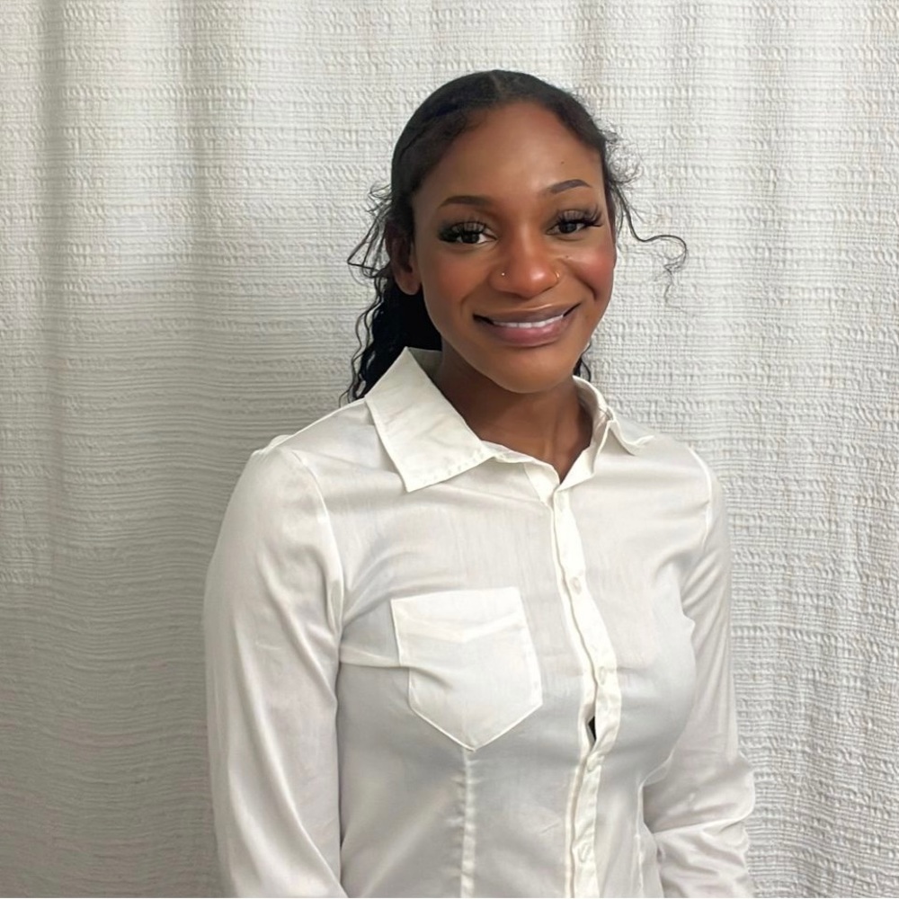 Meet your Posher, Janae